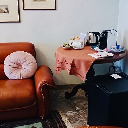 47, Vittorio Veneto Hotel Locorotondo Luaran gambar