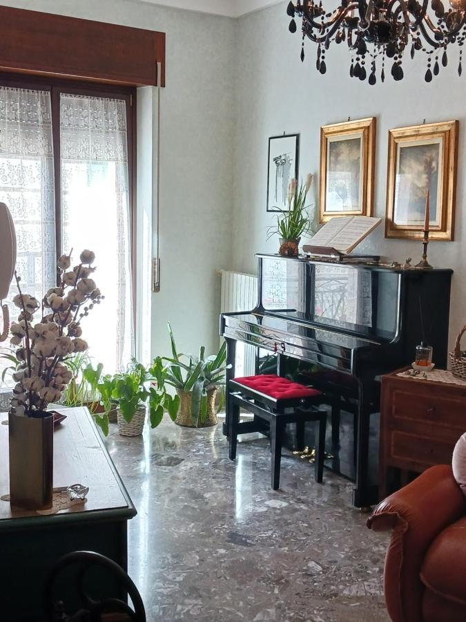 47, Vittorio Veneto Hotel Locorotondo Luaran gambar